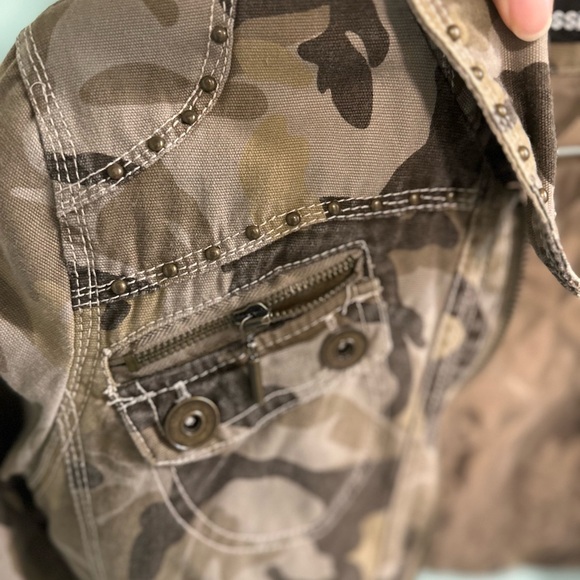 Nina Rossi Camouflage Cropped Jacket - Picture 3 of 6